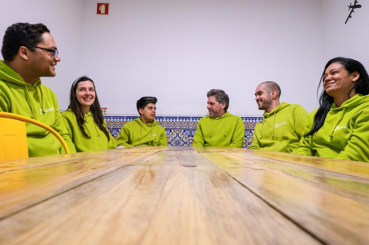 Help Yourself Hostels - Restelo Lissabon Buitenkant foto