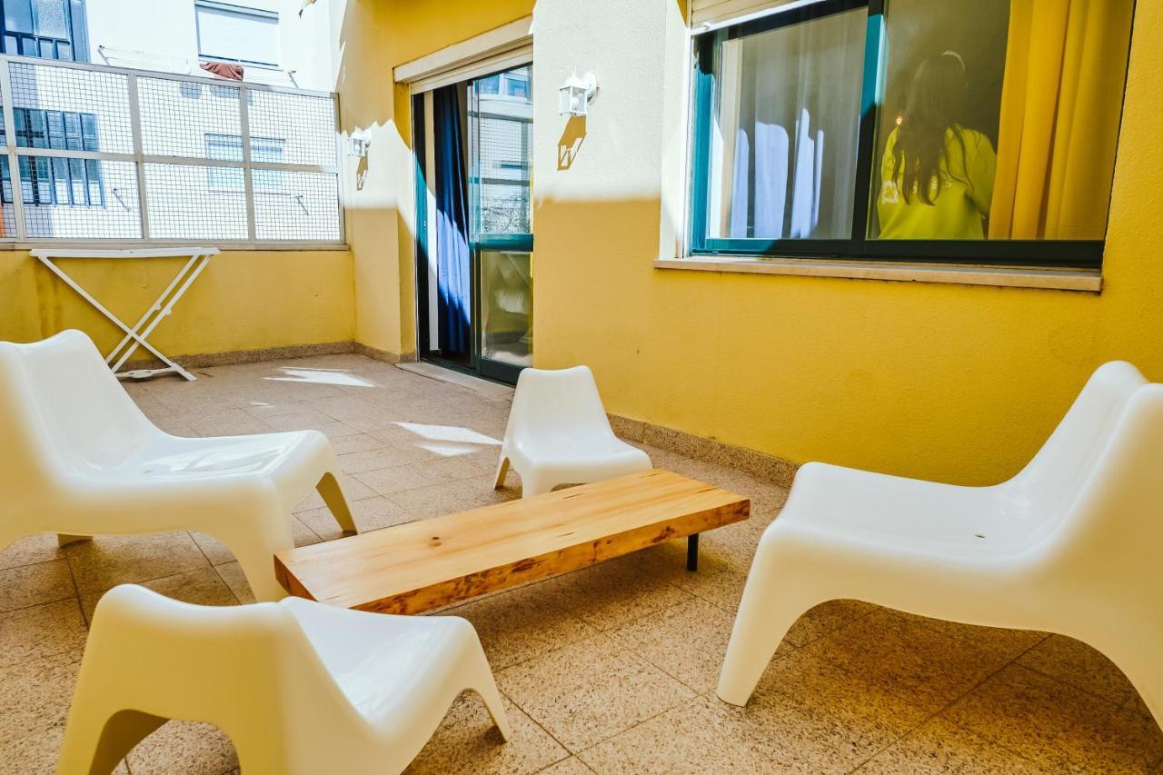Help Yourself Hostels - Restelo Lissabon Buitenkant foto