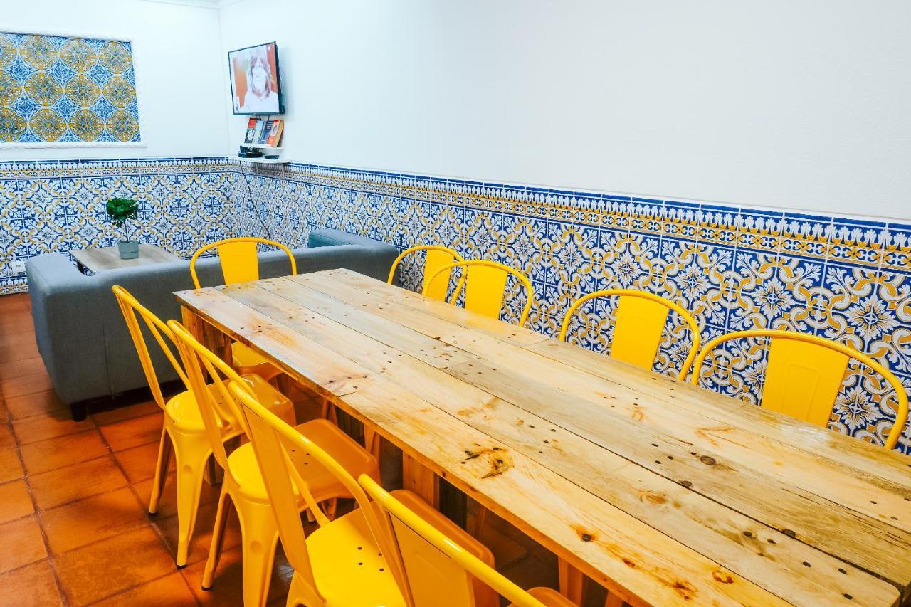 Help Yourself Hostels - Restelo Lissabon Buitenkant foto