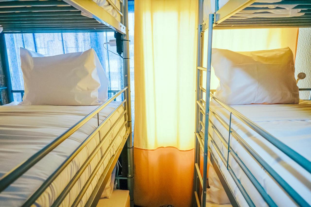 Help Yourself Hostels - Restelo Lissabon Buitenkant foto