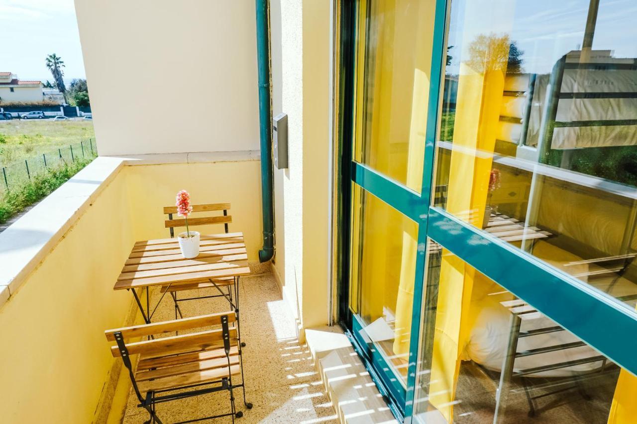 Help Yourself Hostels - Restelo Lissabon Buitenkant foto
